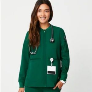 FIGS hunter green Bellery scrub jacket, size small